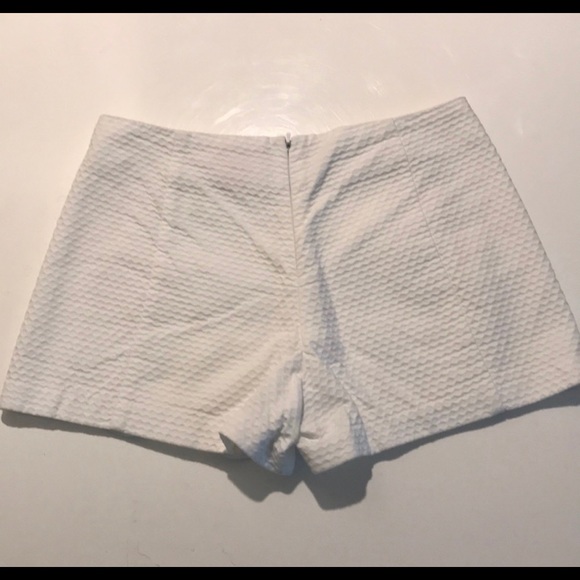 Lily Pulitzer skort - Picture 4 of 5